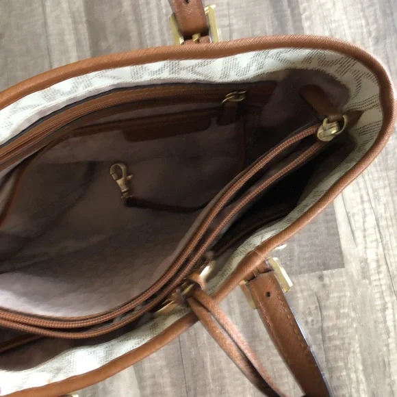 Michael Michael Kors Logo Print Shoulder Bag Creme and Brown - Picture 9 of 13